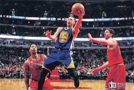 杨瀚森首发出战7分54秒，得到1篮板1失误4犯规。